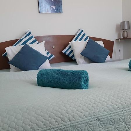 Kamilla Apartman Villapark Buk Ngoại thất bức ảnh