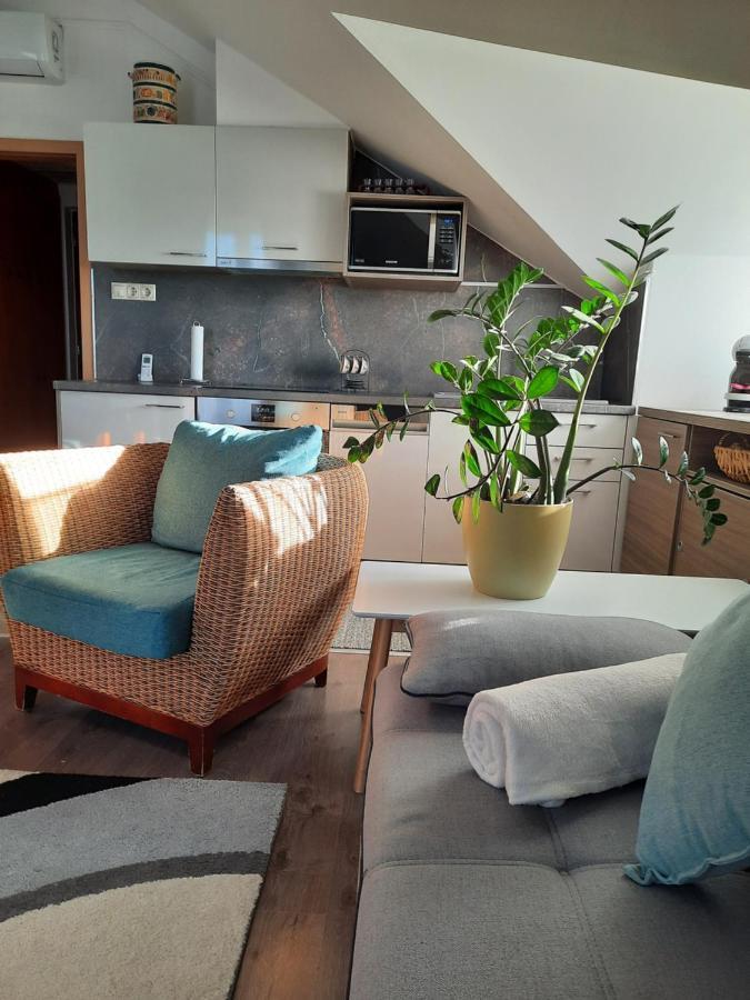 Kamilla Apartman Villapark Buk Ngoại thất bức ảnh